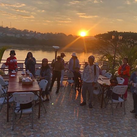 Day Waterfront Hotel Chiang Khong Eksteriør billede