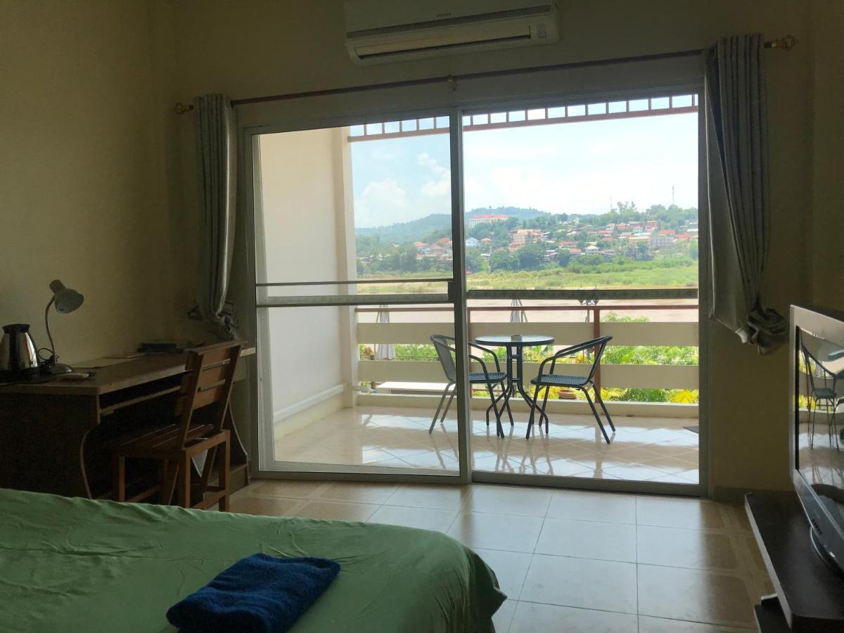 Day Waterfront Hotel Chiang Khong Eksteriør billede