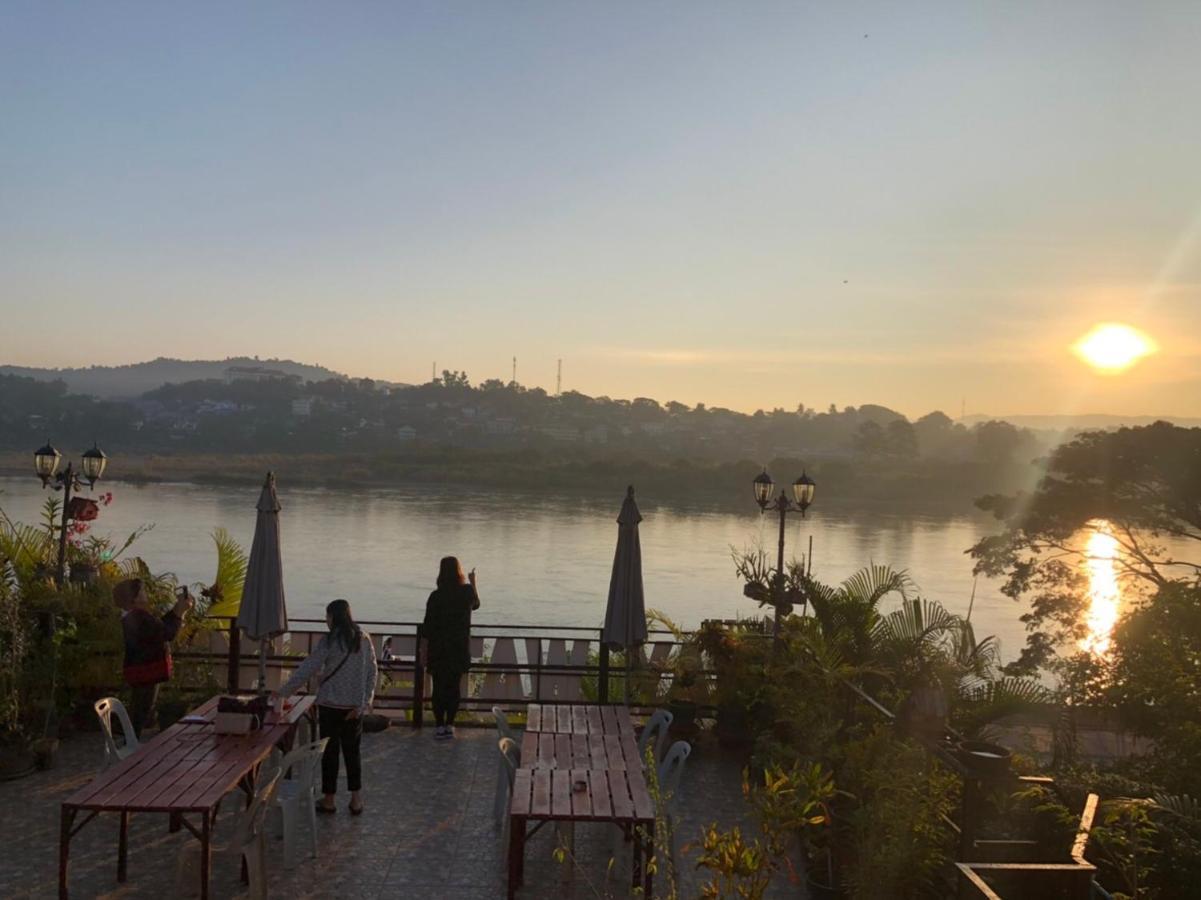 Day Waterfront Hotel Chiang Khong Eksteriør billede