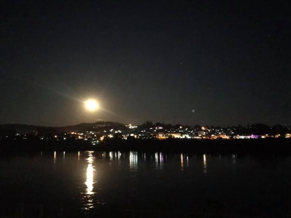 Day Waterfront Hotel Chiang Khong Eksteriør billede
