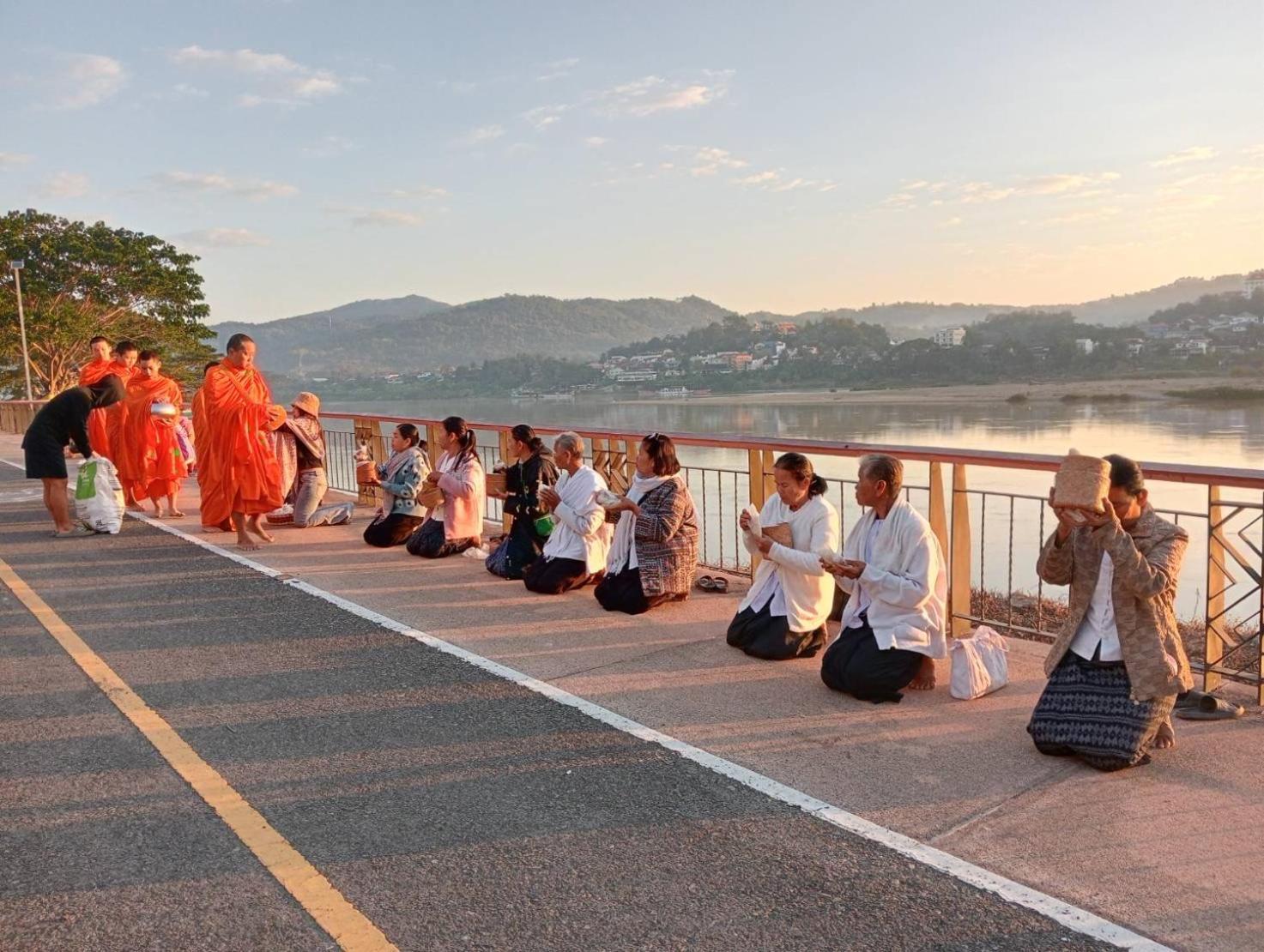 Day Waterfront Hotel Chiang Khong Eksteriør billede