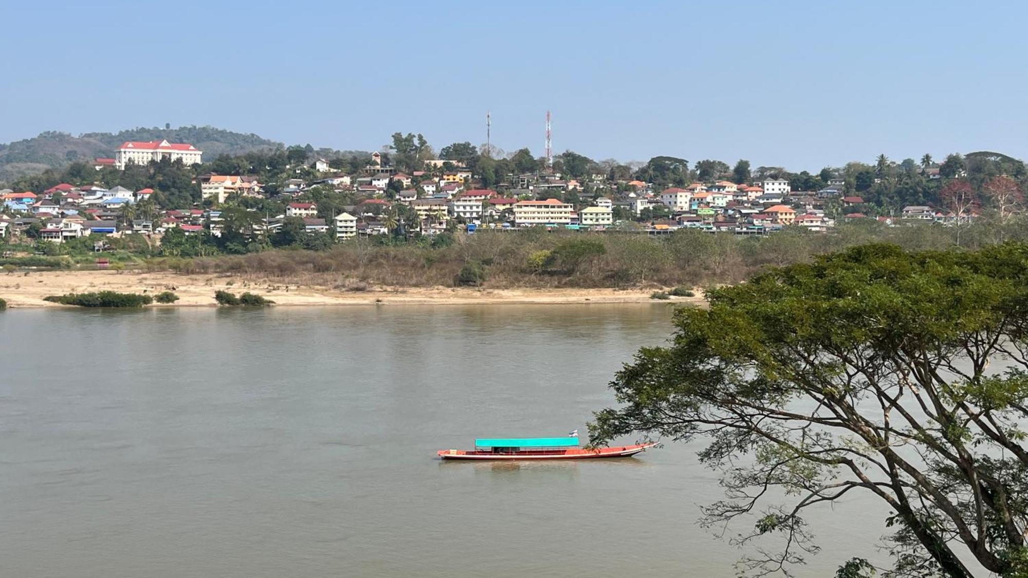 Day Waterfront Hotel Chiang Khong Eksteriør billede