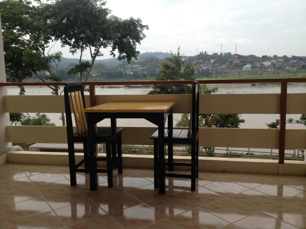 Day Waterfront Hotel Chiang Khong Eksteriør billede