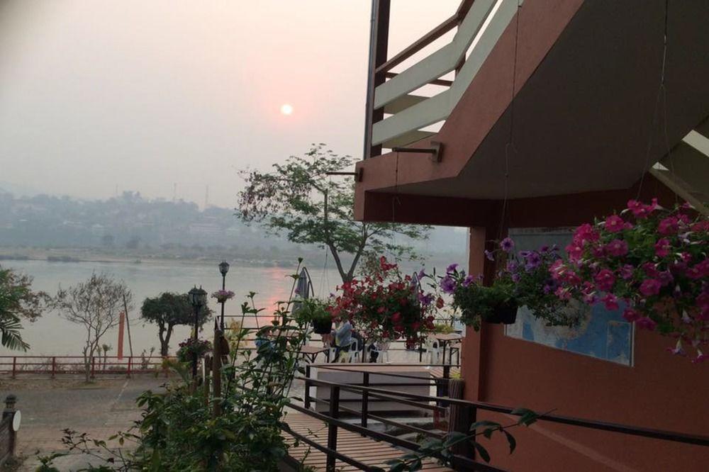 Day Waterfront Hotel Chiang Khong Eksteriør billede
