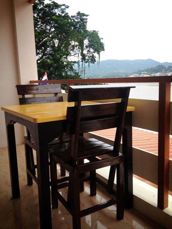 Day Waterfront Hotel Chiang Khong Eksteriør billede