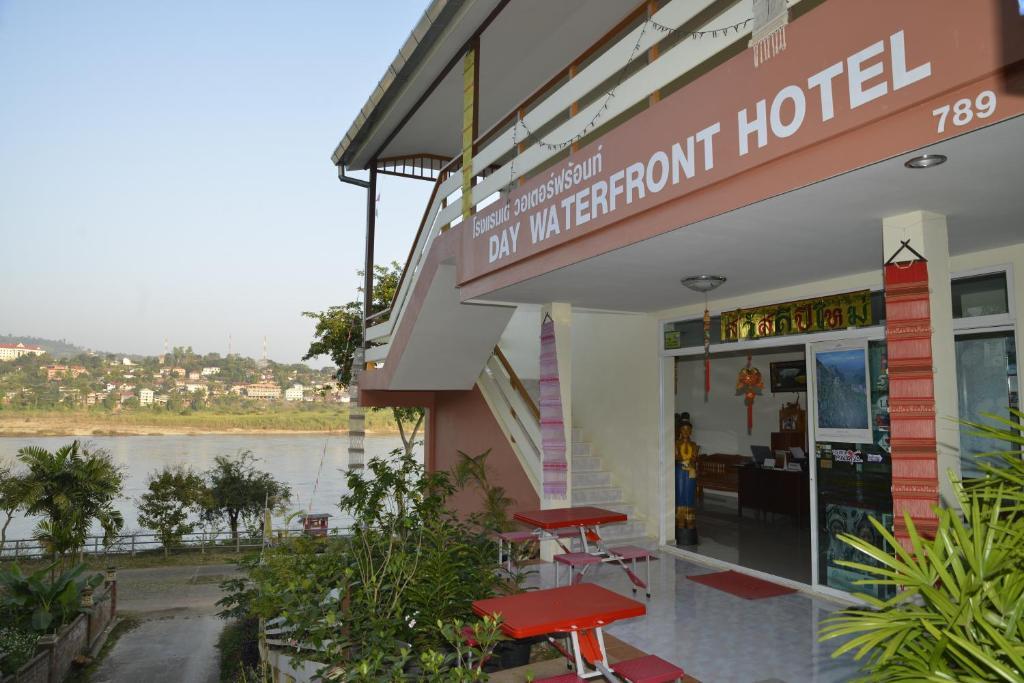 Day Waterfront Hotel Chiang Khong Eksteriør billede